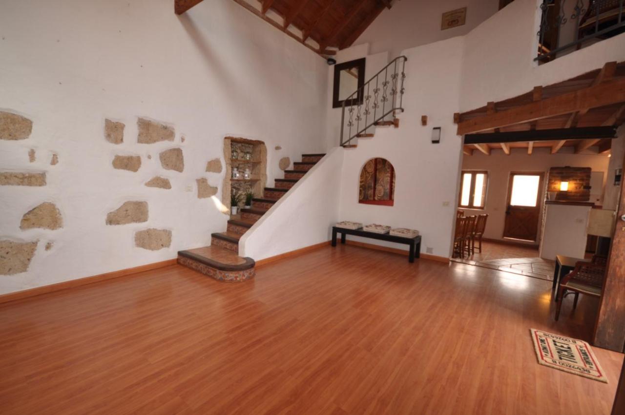 فيلا Valle de San Lorenzoفي Casaruralarona المظهر الخارجي الصورة