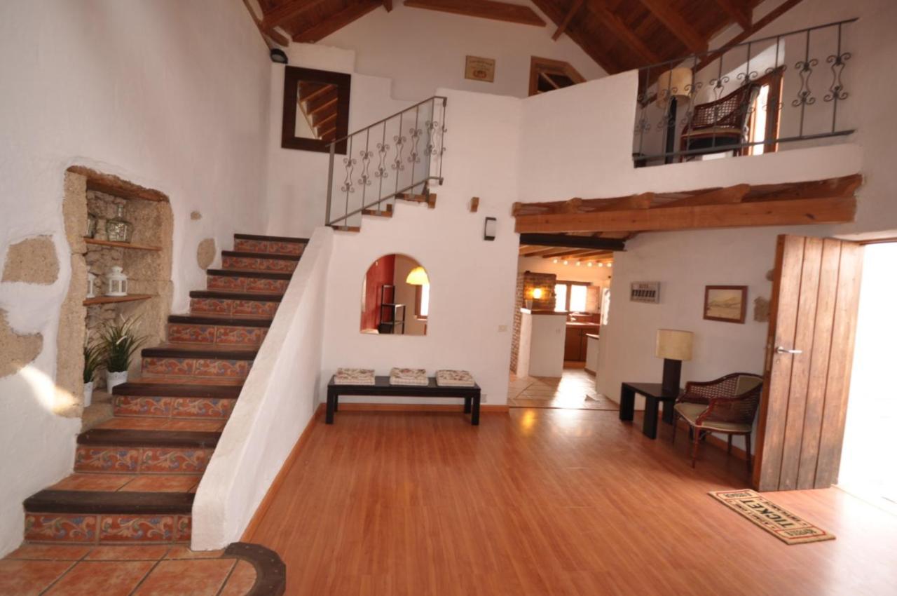 فيلا Valle de San Lorenzoفي Casaruralarona المظهر الخارجي الصورة