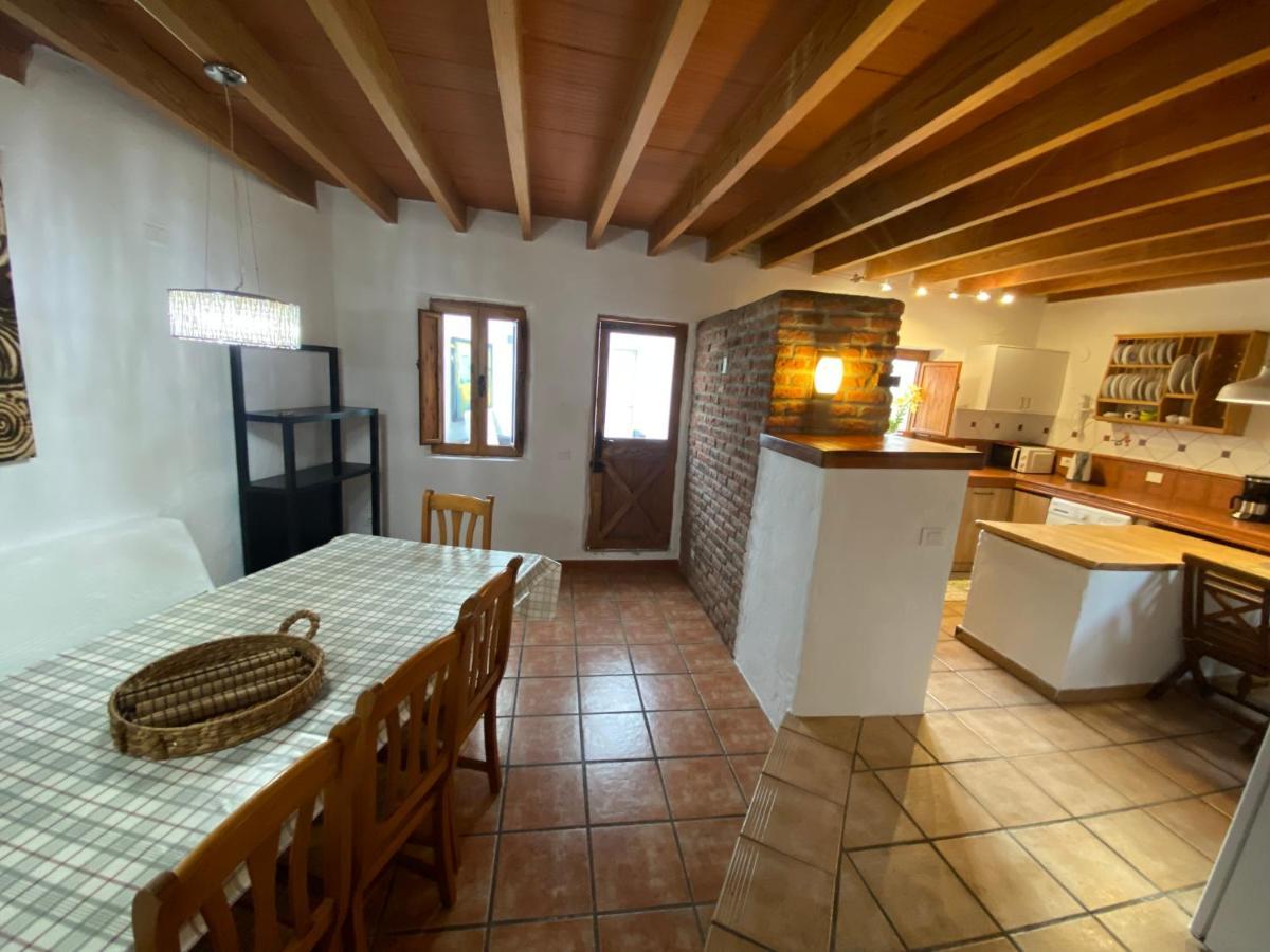 فيلا Valle de San Lorenzoفي Casaruralarona المظهر الخارجي الصورة